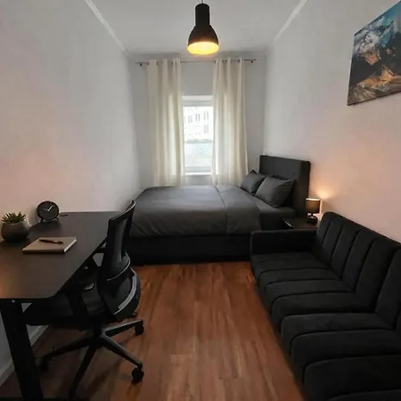 Apartment Elegantes In Top-lage Mit Terrasse Und Ebk *