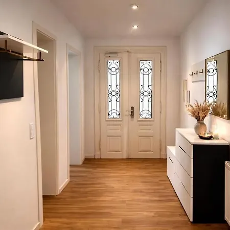 Apartment Elegantes In Top-lage Mit Terrasse Und Ebk *