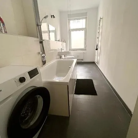 Elegantes In Top-lage Mit Terrasse Und Ebk Apartment *